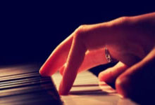 雷火电竞平台APP-亚平宁月光下的叹息：当蓝色浪漫遇冷酷高卢铁蹄