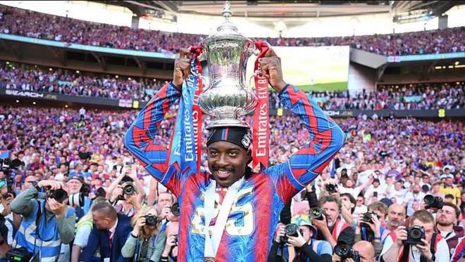 包含亚特兰大面临困境，寻找出路的词条